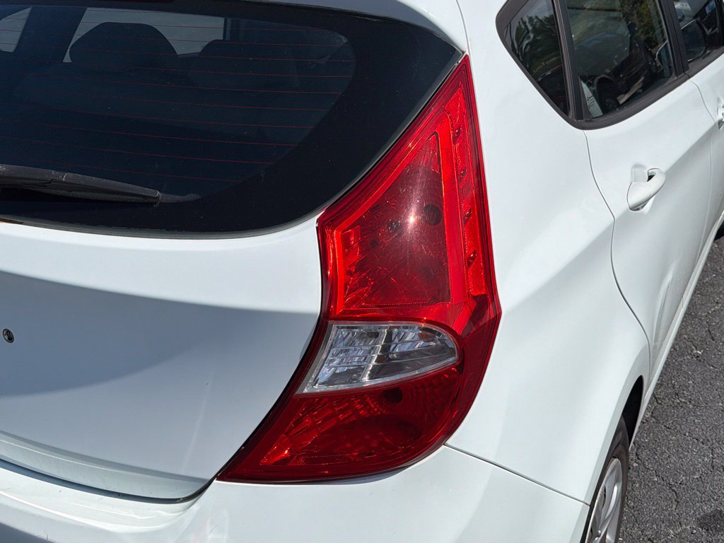 Used 2013 Hyundai Accent GS FWD image 16