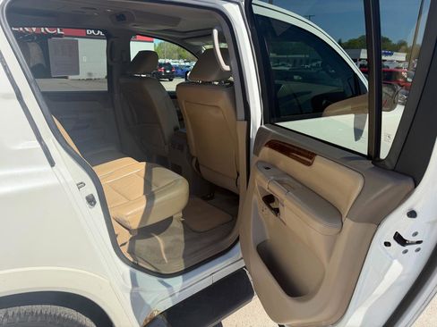 Used 2013 Nissan Armada SL image 11