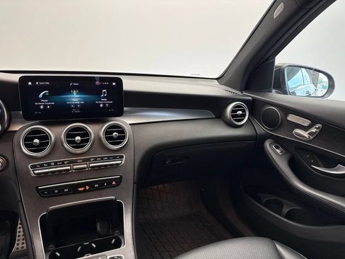 Used 2022 Mercedes-Benz GLC 300 4MATIC image 28