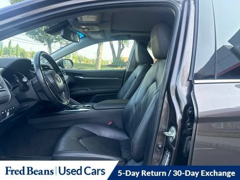 Used 2018 Toyota Camry XLE w/ Driver Assist Package FWD image 24