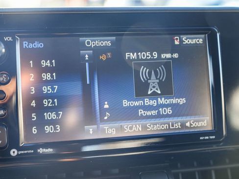 Used 2018 Toyota C-HR XLE image 26