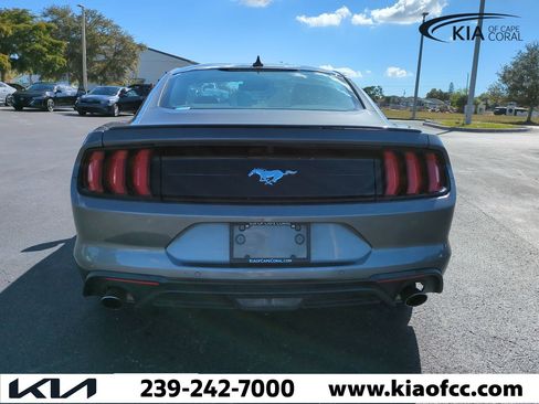 Used 2021 Ford Mustang Premium image 6