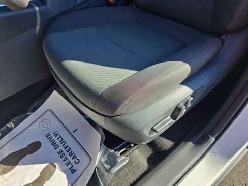 Used 2023 Toyota RAV4 XLE image 32