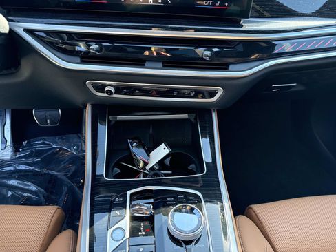 Used 2025 BMW X5 M60i image 29