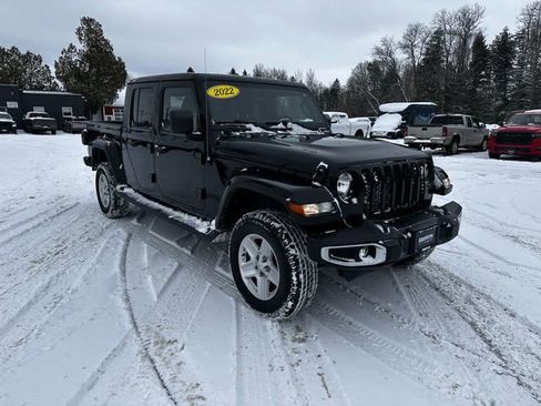Used 2022 Jeep Gladiator Sport image 7