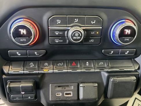 Used 2021 Chevrolet Silverado 1500 LT AWD/4WD image 14