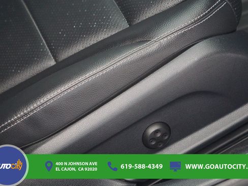 Used 2021 Mercedes-Benz C 300 Sedan image 16