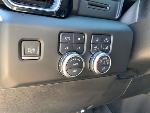 Used 2022 GMC Sierra 1500 Denali w/ Denali Carbonpro Edition AWD/4WD image 36