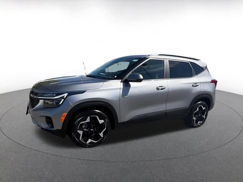 Used 2025 Kia Seltos S image 8