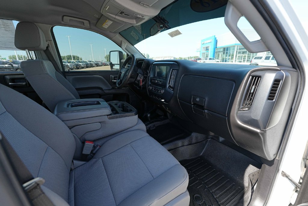 Used 2018 Chevrolet Silverado 3500 W/T w/ WT Convenience Package AWD/4WD image 21