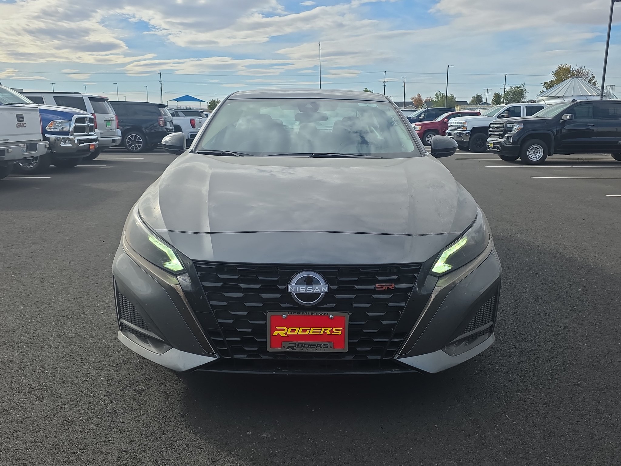 Used 2025 Nissan Altima 2.5 SR AWD/4WD image 2