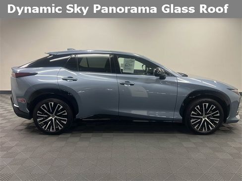 Certified 2023 Lexus RZ 450e Premium image 4