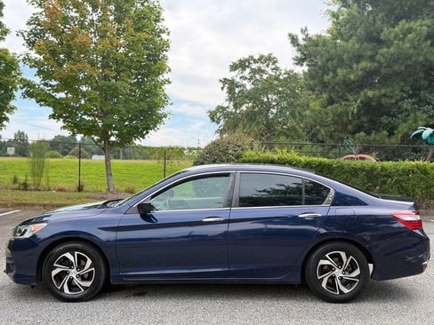 Used 2016 Honda Accord LX image 2