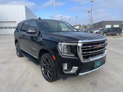 Used 2021 GMC Yukon SLT w/ SLT Luxury Plus Package