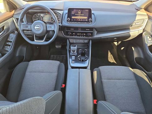 Used 2023 Nissan Rogue SV image 15