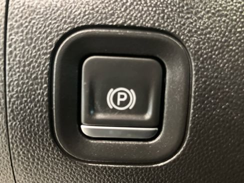 Used 2019 Chevrolet Silverado 1500 LT w/ All-Star Edition image 14