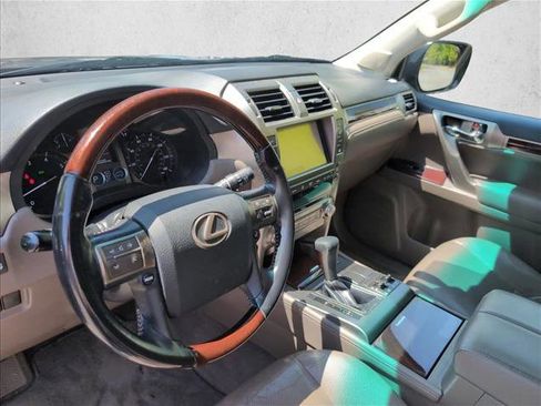 Used 2016 Lexus GX 460 AWD/4WD image 8