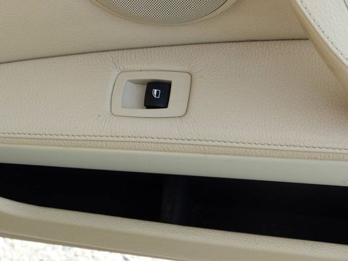 Used 2008 BMW 328i Convertible RWD image 23