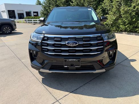 Used 2026 Ford Explorer Active w/ Active Comfort Package AWD/4WD image 6