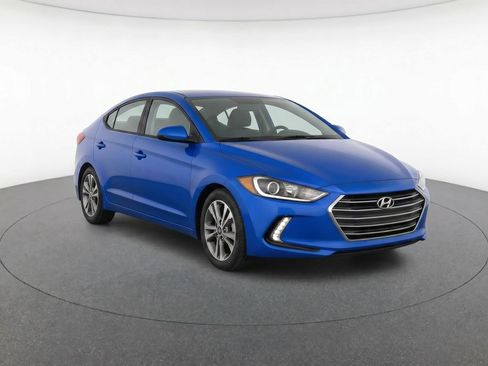 Used 2018 Hyundai Elantra Value Edition FWD image 2