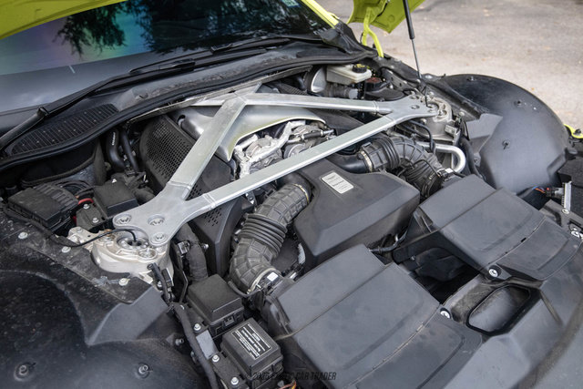 Used 2020 Aston Martin V8 Vantage Coupe RWD image 16