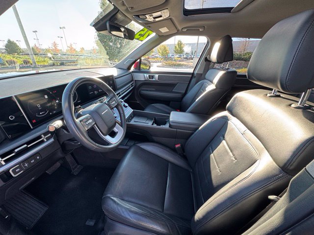 Used 2025 Hyundai Santa Fe Limited AWD/4WD image 25
