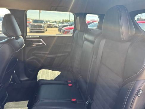 Used 2024 Mitsubishi Outlander SE AWD/4WD image 31