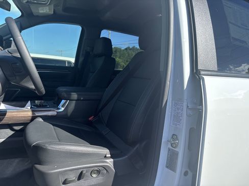 New 2025 Chevrolet Silverado 3500 LT w/ Convenience Package image 14