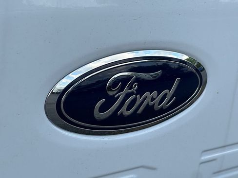 New 2026 Ford F250 XL w/ XL Chrome Package AWD/4WD image 25