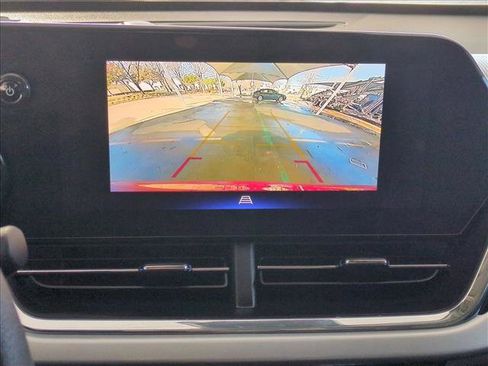 Used 2025 Chevrolet Trax LT image 13