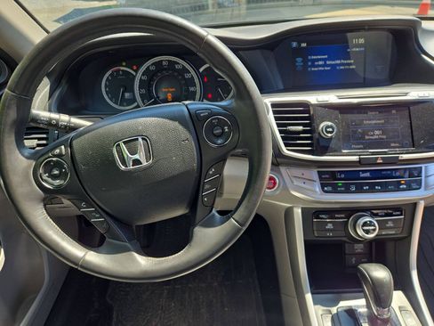 Used 2014 Honda Accord Touring image 33