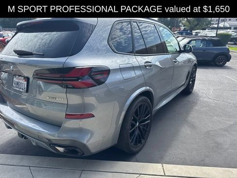 Used 2024 BMW X5 xDrive40i w/ M Sport Package AWD/4WD image 5