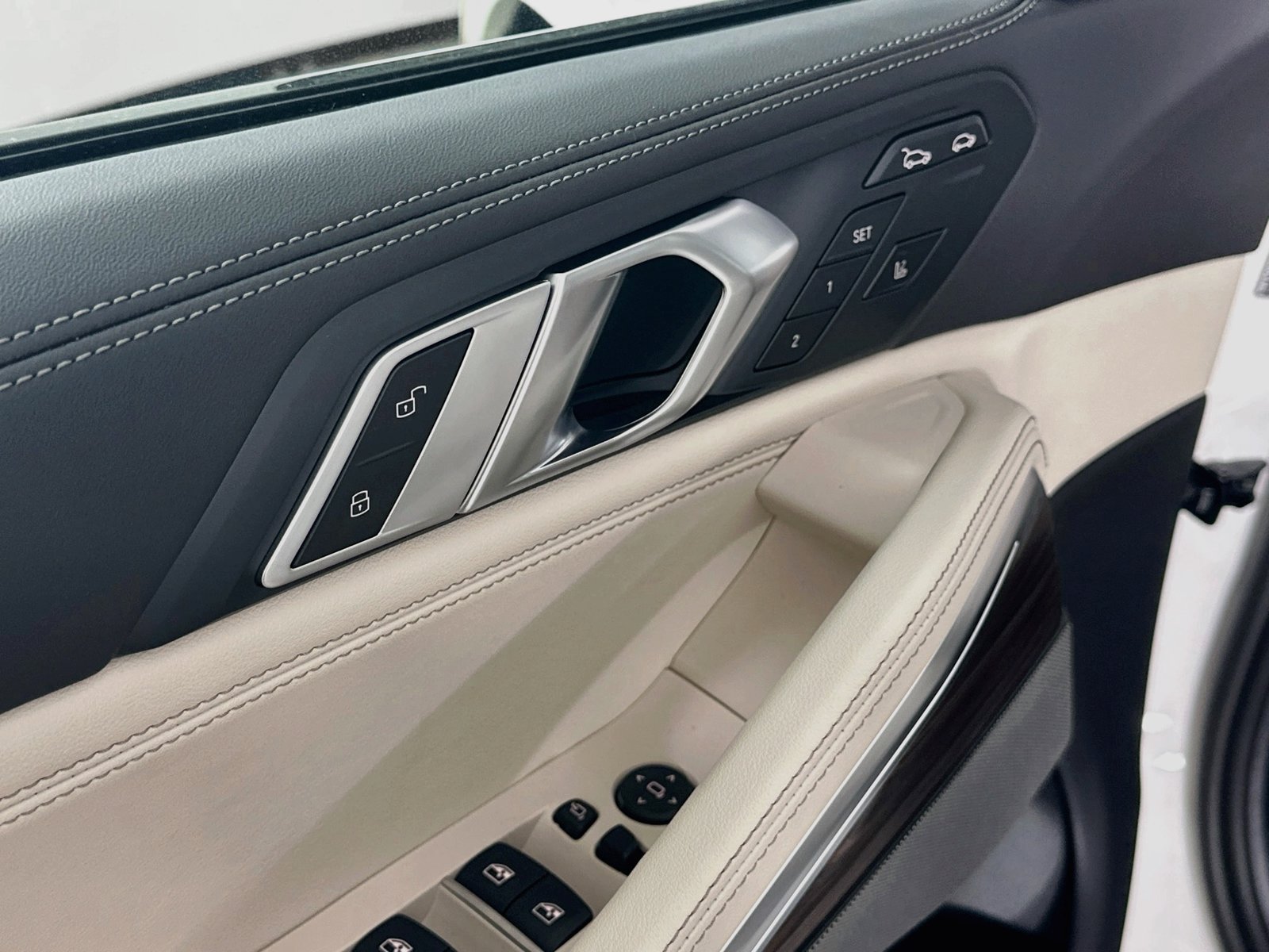 New 2027 BMW X6 xDrive40i AWD/4WD image 16