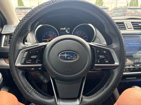 Used 2018 Subaru Outback 2.5i Limited AWD/4WD image 3