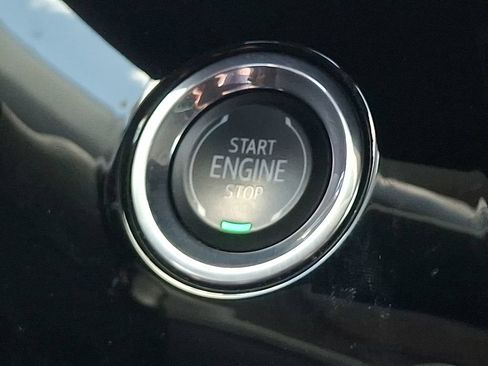 Used 2024 Buick Envision Preferred AWD/4WD image 24