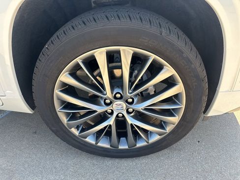 Certified 2025 Buick Enclave Avenir w/ Super Cruise Package image 9