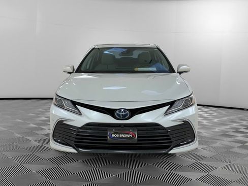 Used 2022 Toyota Camry XLE w/ Navigation Upgrade Package FWD image 8