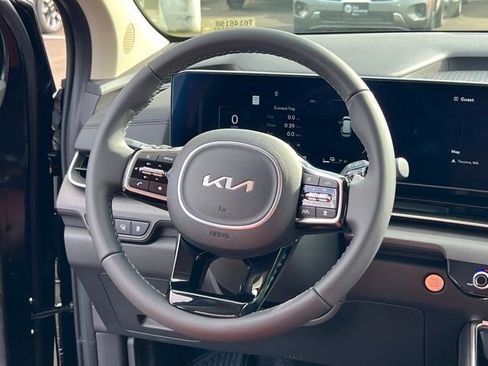New 2026 Kia Carnival SX image 16