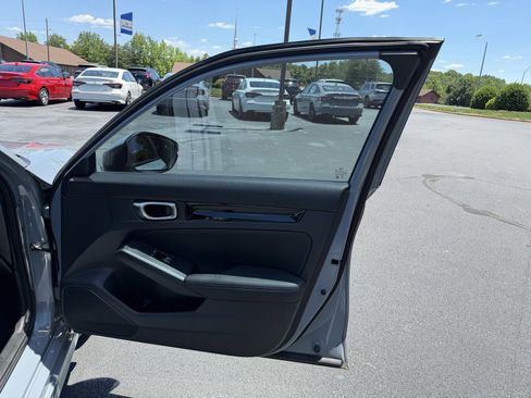 Used 2023 Honda Civic Touring image 16