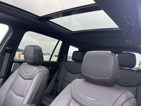 Certified 2025 Cadillac XT6 Sport w/ LPO, Floor Liner Package AWD/4WD image 37