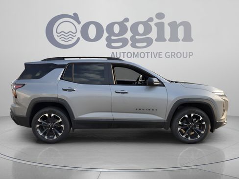 New 2026 Chevrolet Equinox RS w/ LPO, Floor Liner Package AWD/4WD image 6