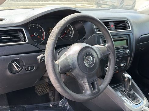Used 2012 Volkswagen Jetta SE image 19