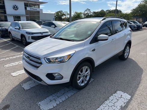 Used 2018 Ford Escape SE w/ SE Sync 3 Package image 25