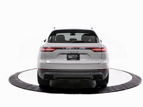 Certified 2023 Porsche Cayenne S Platinum image 6