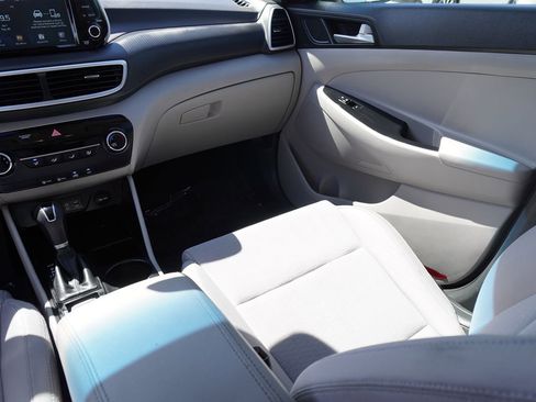 Used 2019 Hyundai Tucson SE image 22