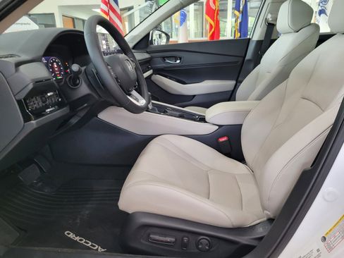 New 2025 Honda Accord Touring image 7