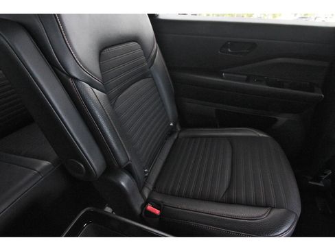 Certified 2025 Nissan Pathfinder Rock Creek AWD/4WD image 15