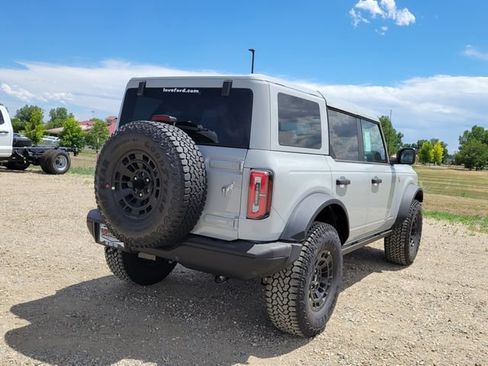 New 2026 Ford Bronco Badlands AWD/4WD image 3