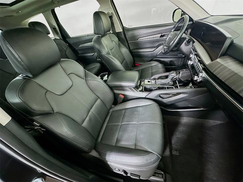 Certified 2024 Kia Telluride SX w/ Towing Package image 6