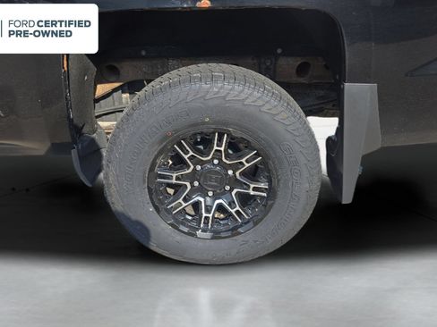 Used 2018 Chevrolet Silverado 1500 LT AWD/4WD image 30